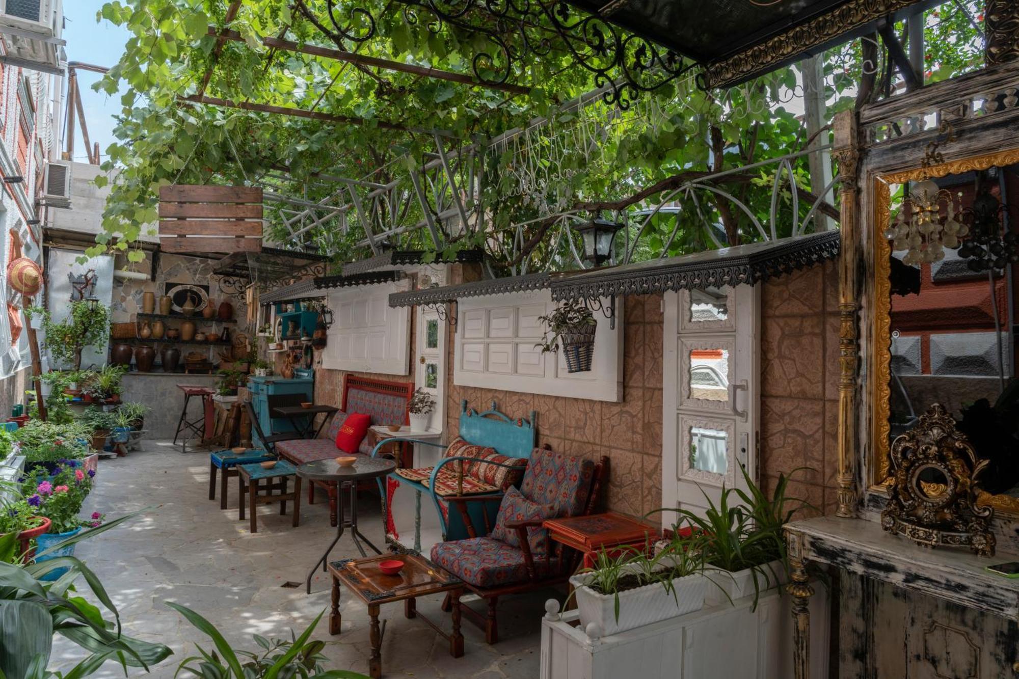 Elia Boutique Hostel & Apart-Hotel Tbilisi Exterior foto